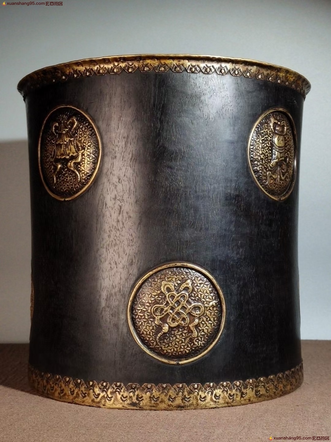 旧藏紫檀木錾刻铜八宝笔筒摆件-玄商拍客-拍卖